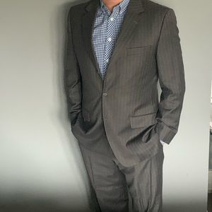 Hugo Boss Virign Wool 3 Button Two Piece Suit